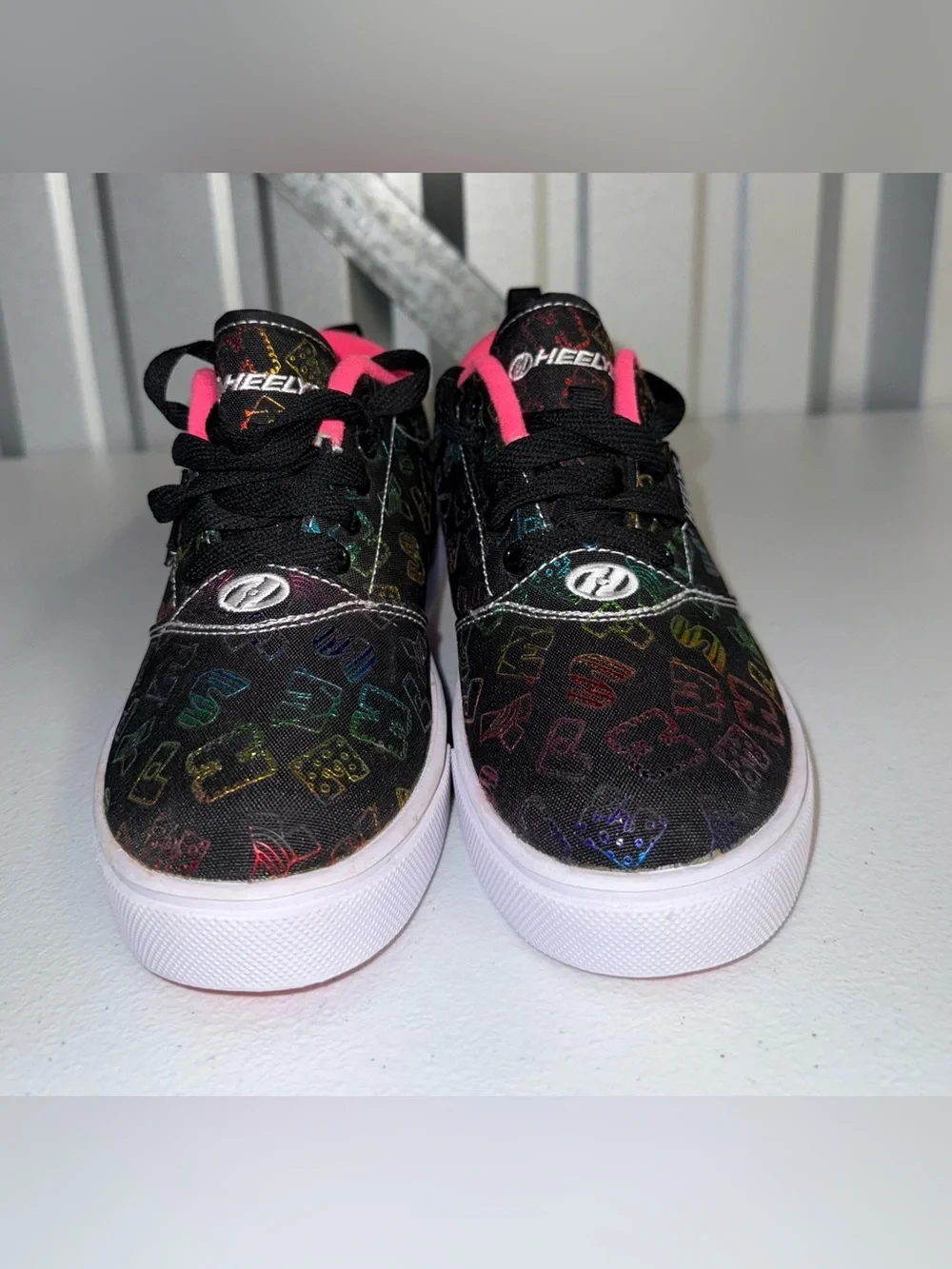 HEELYS Big Girls Pro 20 Doodle Print Wheeled Skate Casual Sneakers Size 4 YTH